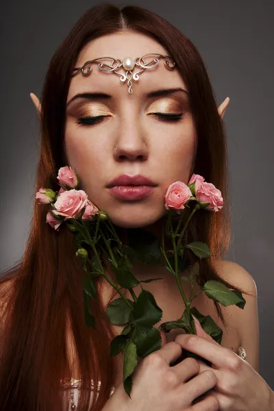 Dívka elf s čelenka na hlavu — Stock fotografie