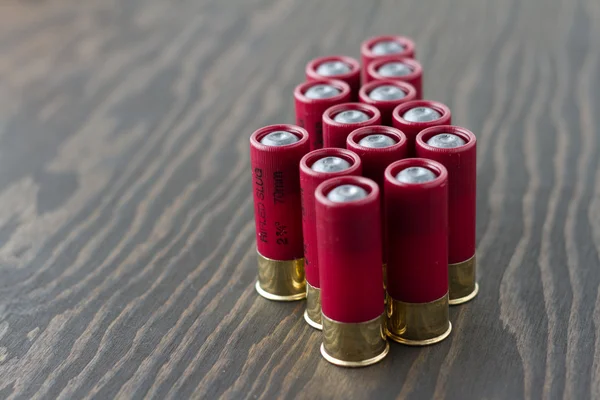 Verschillende shotgun shells opstaan — Stockfoto