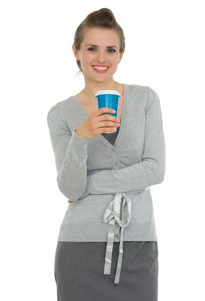 Heureuse femme d'affaires avec tasse de café — Photo