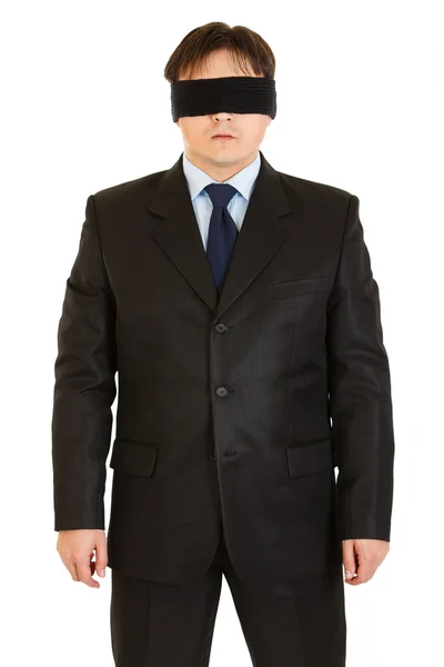 Gedesoriënteerd zakenman met blinddoek op ogen — Stockfoto