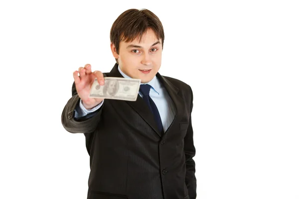 Χαμογελαστά σύγχρονο επιχειρηματία δίνοντας εκατοντάδες δολάρια νομοσχέδιο — Φωτογραφία Αρχείου