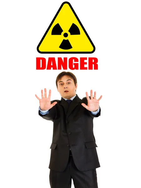 Perigo de radiação. Retrato de jovem empresário assustado — Fotografia de Stock