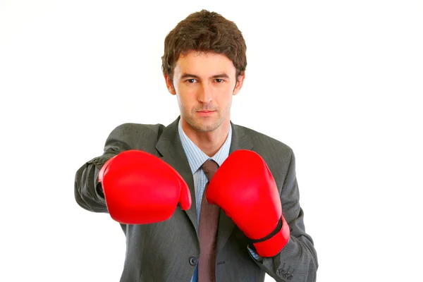 Empresario moderno autoritario en guantes de boxeo puñetazos —  Fotos de Stock