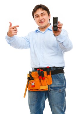 cep telefonunuzda işaret eden inşaat işçisi