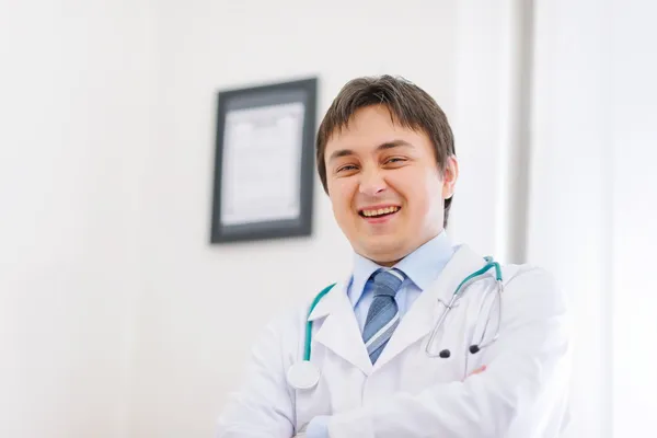 Portrét šťastný lékař — Stock fotografie