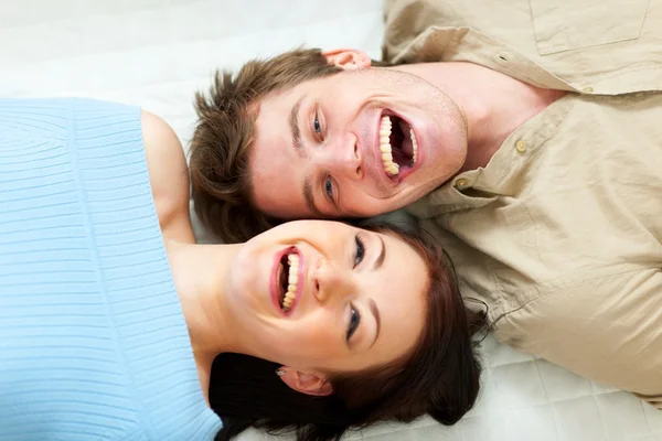 Young couple sharing a moment together — Stock Photo, Image
