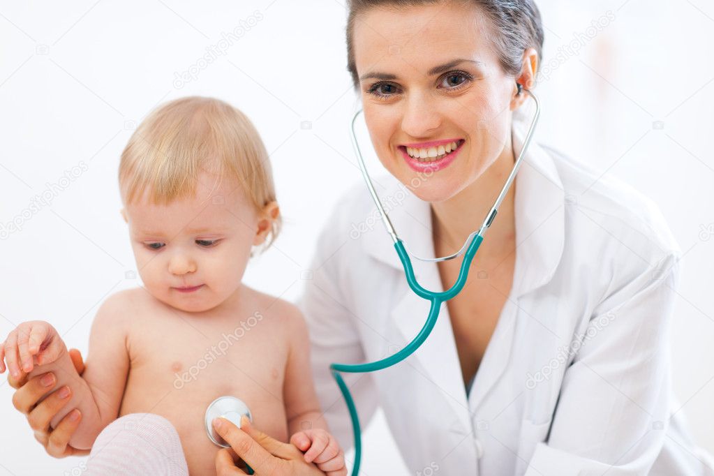 Pediatric doctor examine kid using stethoscope