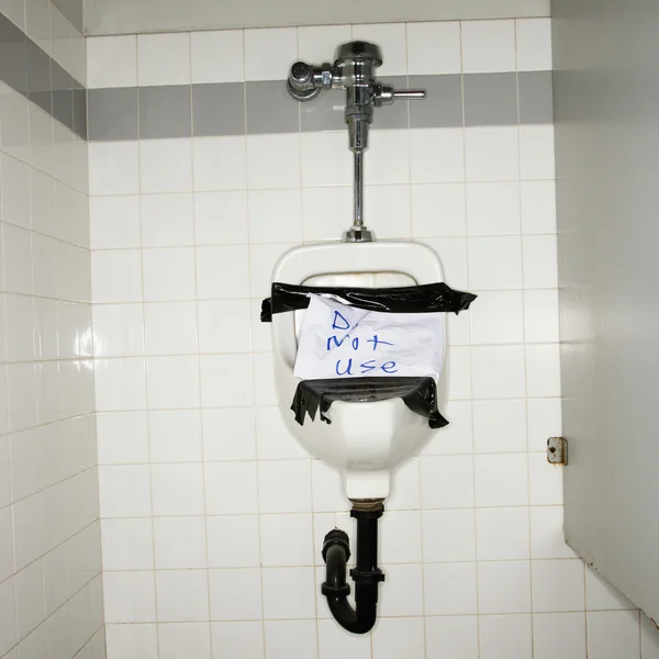 Broken urinal. — Stock Photo, Image