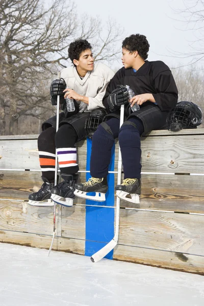 Giocatori di hockey su ghiaccio . — Foto Stock