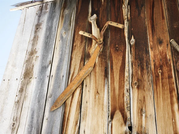 Karşı siding paslı araç — Stok fotoğraf