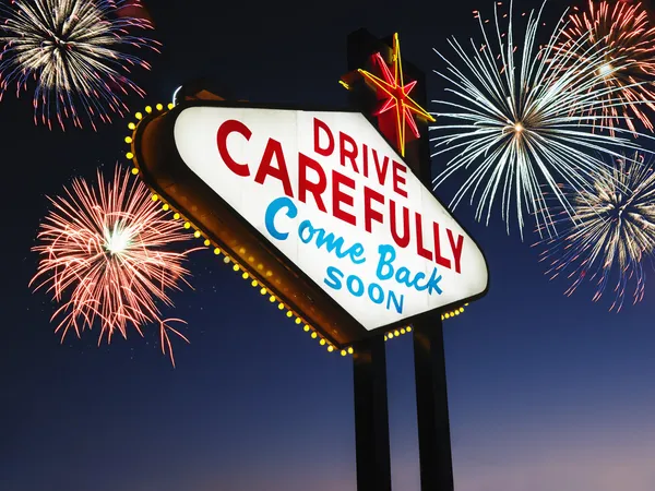 Leaving Las Vegas Sign With Fireworks in Background — Stock Photo, Image