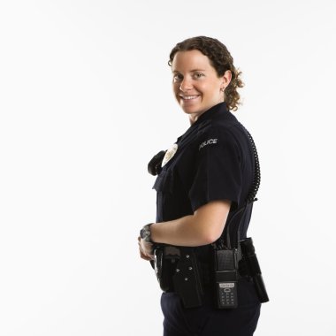 gülümseyen kadın polis.