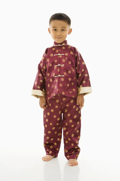 Asya kıyafetleri içindeki çocuk. — Stok fotoğraf