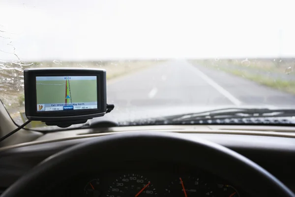 Fahrzeug mit GPS. — Stockfoto