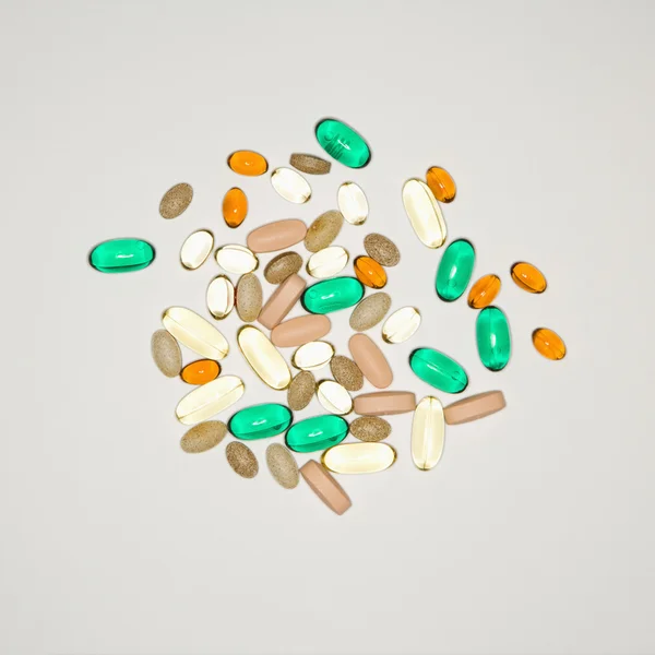 Pills and vitamins. — Stock Photo, Image