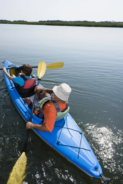 Kayakistas . —  Fotos de Stock