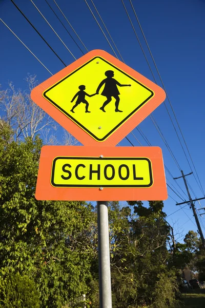 Szkoła pieszych znak. — Zdjęcie stockowe