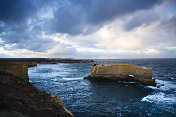 Meereslandschaft mit Felsen. — Stockfoto