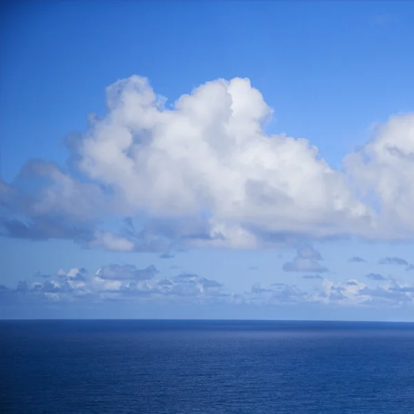 Pacyfik i niebo. — Zdjęcie stockowe