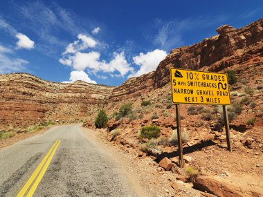 yol Dağları.