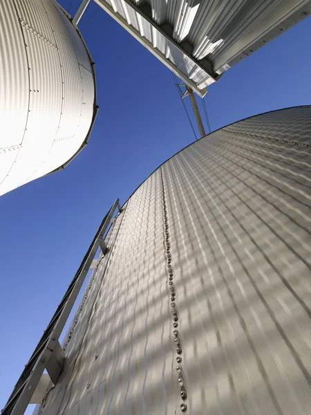 Armazenamento de silo de grãos . — Fotografia de Stock