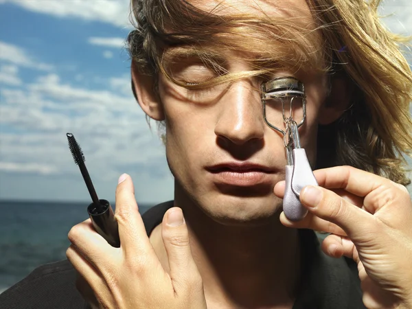 Young Male Getting Eyelashes Curled — Stock Photo, Image