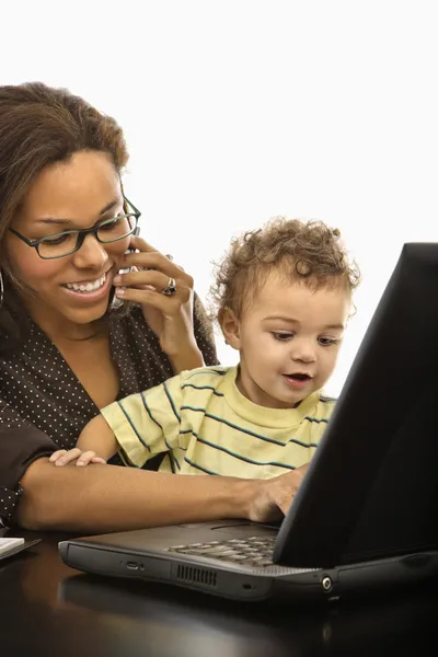Business mom with child. — Stock Photo, Image