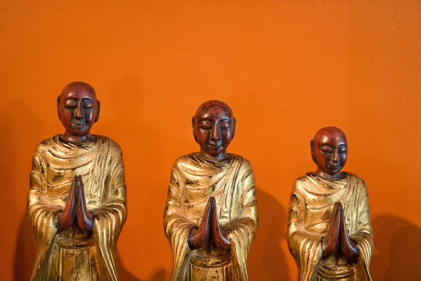 Wooden statues. — Stock Photo, Image