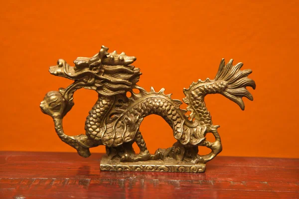 Estátua de dragão chinês . — Fotografia de Stock