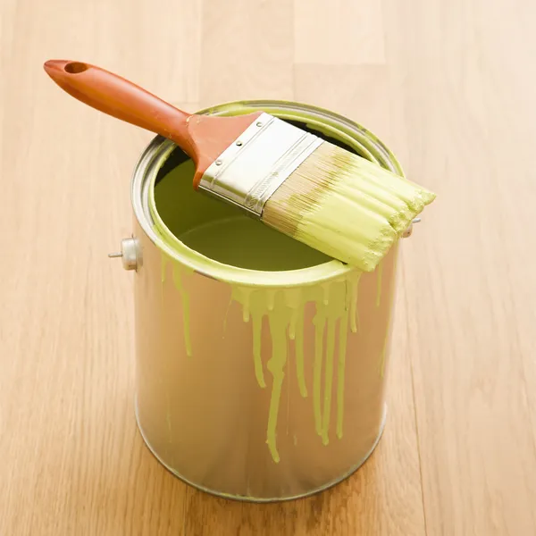 Paintbrush on can. — Stock Photo, Image