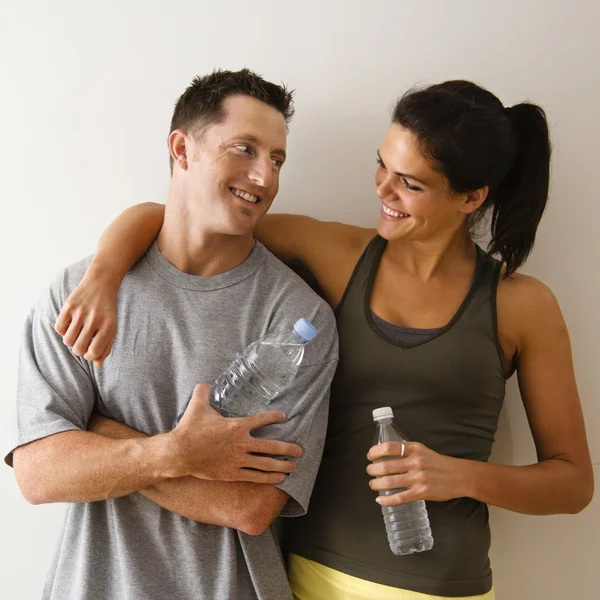 Couple de fitness heureux — Photo
