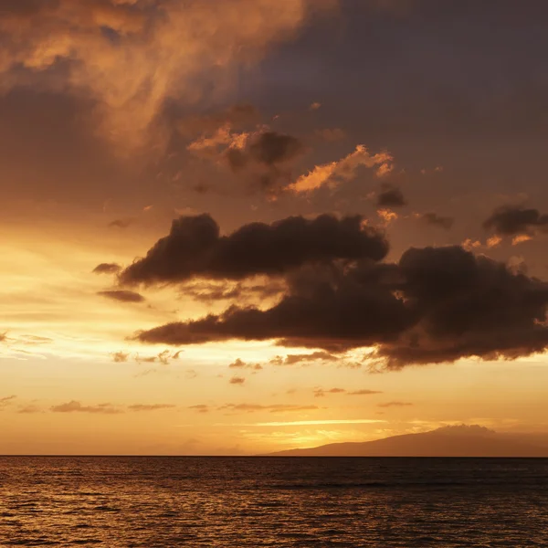 Ηλιοβασίλεμα στη Χαβάη maui — Φωτογραφία Αρχείου