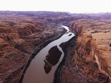 Nehirde canyonlands, utah.