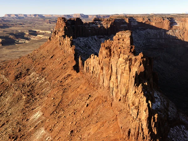 Felsen und Schluchten in der Wüste — Stockfoto