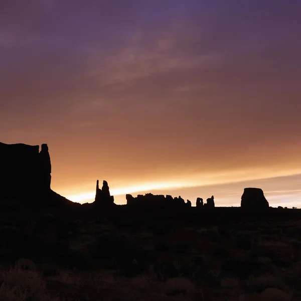 Solnedgång i Monument Valley. — Stockfoto