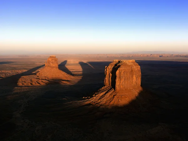 Monument valley mesa landskap. — Stockfoto