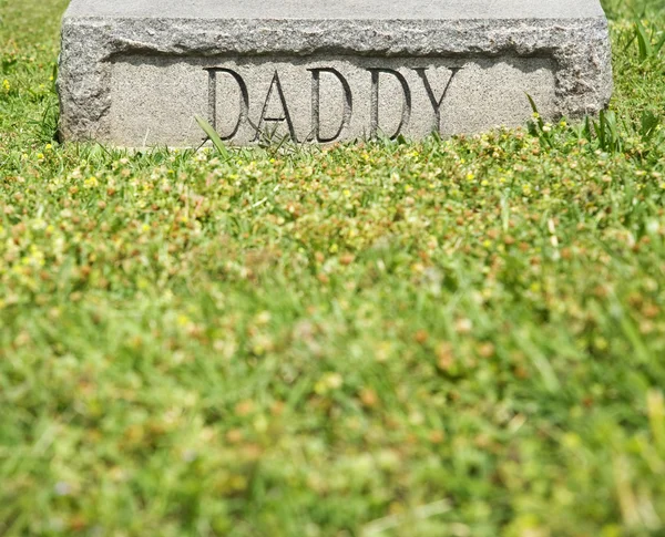 "爸爸的墓碑" — 图库照片