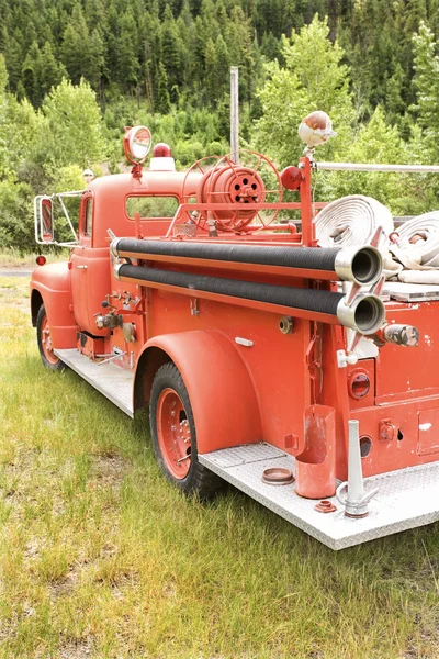 Velho carro de bombeiros . — Fotografia de Stock