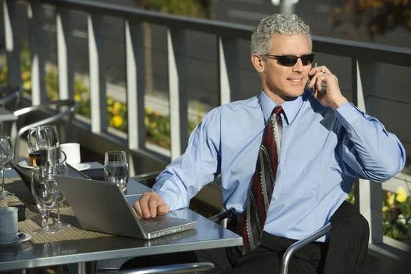 Businessman on cellphone. — Stock Photo, Image