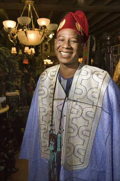 Uomo in costume africano . — Foto Stock