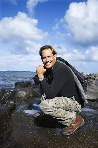 Hombre sonriendo en Maui . —  Fotos de Stock