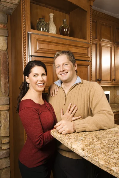 Casal sorrindo . — Fotografia de Stock