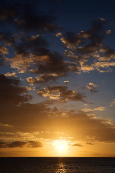 Pôr do sol em Maui, Havaí . — Fotografia de Stock