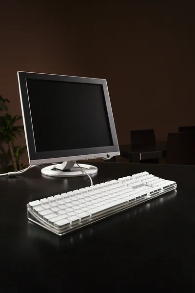 Computer auf dem Desktop. — Stockfoto