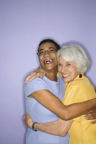 Frauen lachen. — Stockfoto