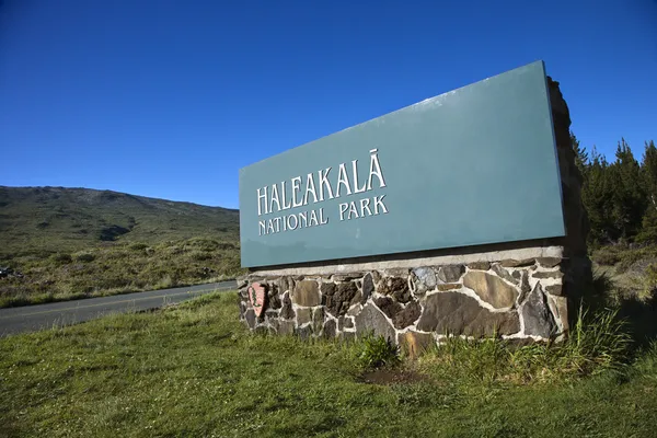 Haleakala nationaal park entree, maui, hawaii. — Stockfoto