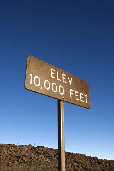 Elevation sign in Haleakala, Maui. — Stok fotoğraf