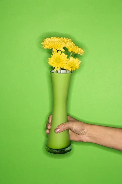 Vaso a mano con fiori . — Foto Stock