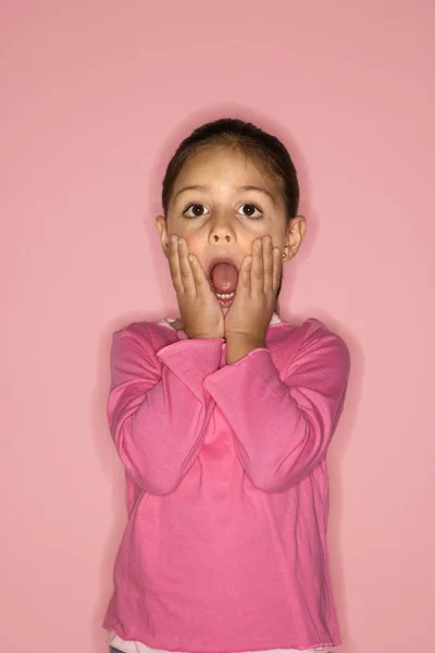 Meisje met mond open in verrassing. — Stockfoto