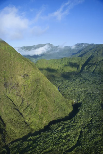 Montaña Maui verde . — Foto de Stock